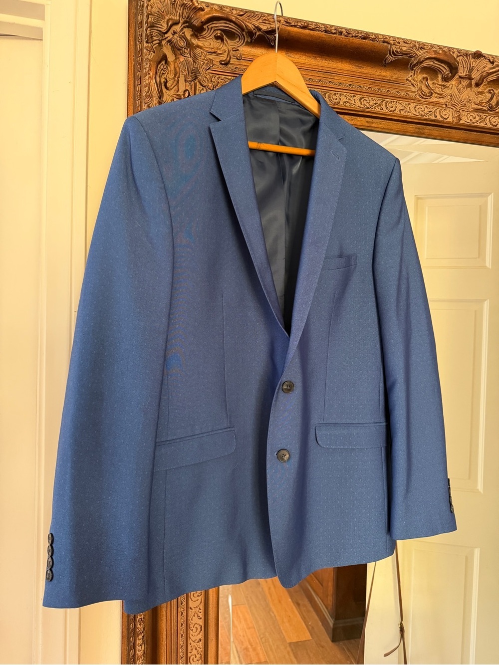 Men's Blue Two-Button Notch Lapel Blazer